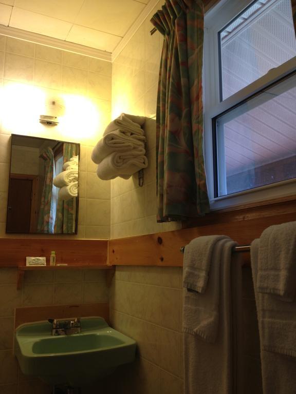 Hopewell Rocks Motel & Country Inn Hopewell Cape Bilik gambar
